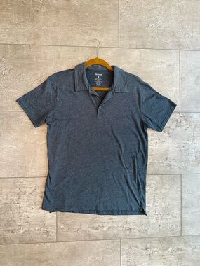 Men’s True Classic Navy Blue Polo Size M EUC